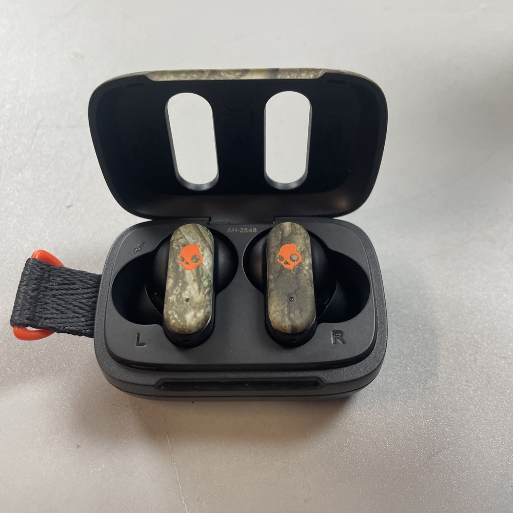Skullcandy S2DCW-T991 Dime 3 Wireless Earbuds Noise Isolating Fit 20 Hrs Battery - Picture 2 of 6